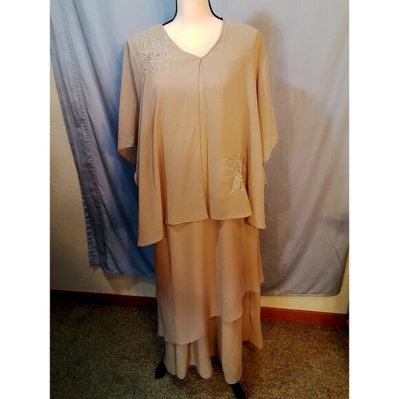 Wardrobe A Tan Party Dress , - Picture 1 of 9